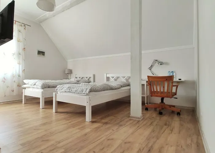 فندق مبيت وإفطار Zrodlana 46 3*